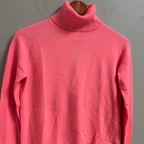 J Crew Womens Relaxed Fit Cashmere Turtleneck Sweater Size XXS Quiet Luxury Pink - Picture 2 of 11